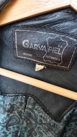 Chaqueta de cuero vintage GARAVANI negra