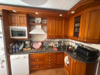 Muebles de cocina madera y cristal