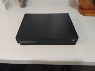 Xbox One X Nero