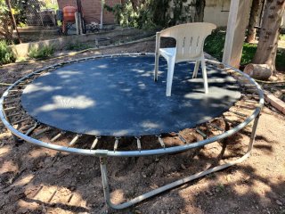 Cama elástica para jardín