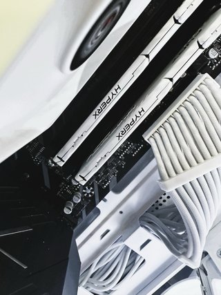 PC Gaming Ryzen 7 GTX 1660 16GB RAM Blanco