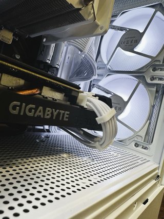 PC Gaming Ryzen 7 GTX 1660 16GB RAM Blanco