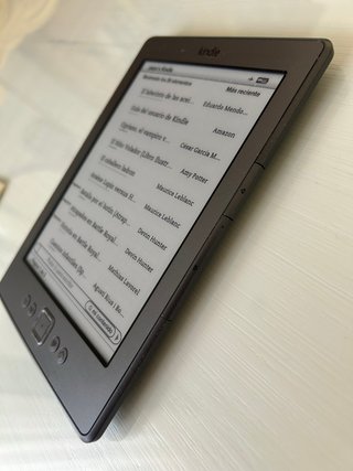 Kindle 4ª Gen (2011) grafito