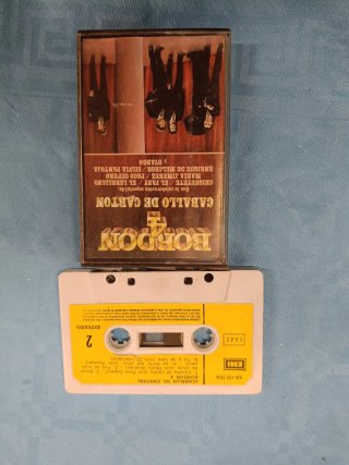 Casetes Música Clásica y Pop Español