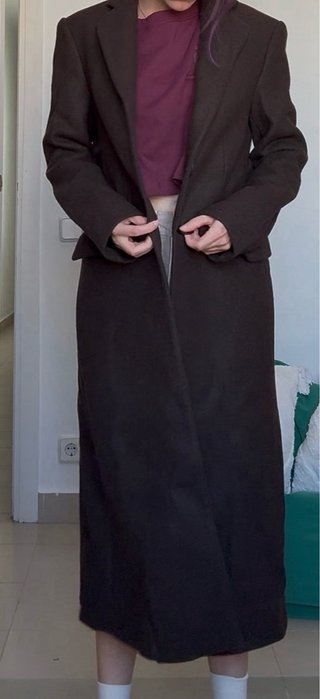 Chaqueta larga Zara marrón