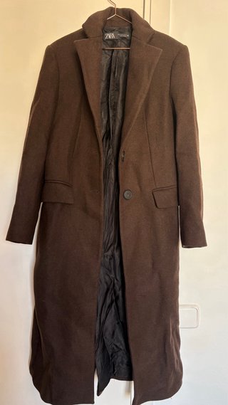 Chaqueta larga Zara marrón