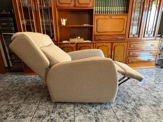 Sillones relax reclinables con mecanismo eléctrico
