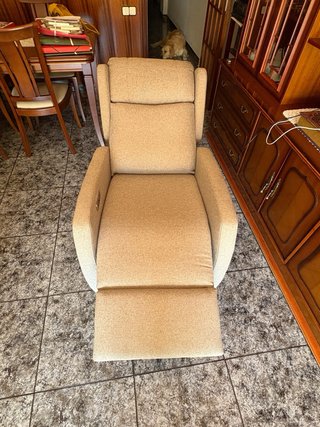 Sillones relax reclinables con mecanismo eléctrico