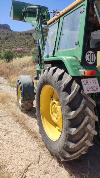 Tractor John Deere 3350