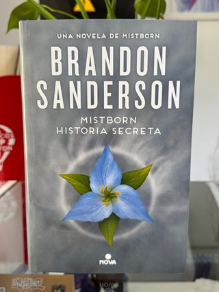 NUEVO Mistborn. Historia secreta