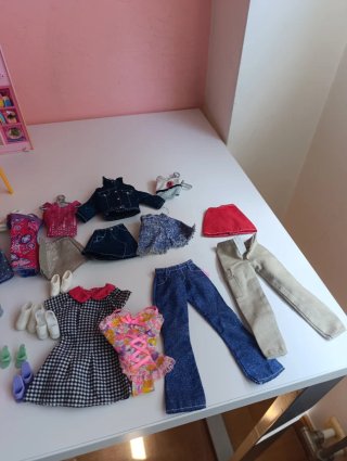 Casa Barbie con Muñecos y Accesorios