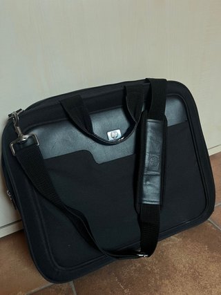 Maletín HP Negro para Portátil