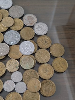 Lote monedas españolas + 12 extranjeras
