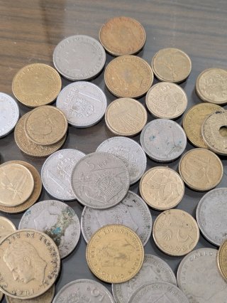 Lote monedas españolas + 12 extranjeras