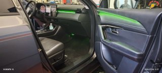 Instalación LED ambiental coche