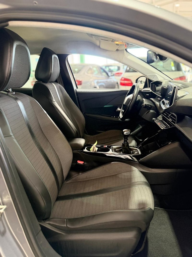 Peugeot 208 2020, foto 16