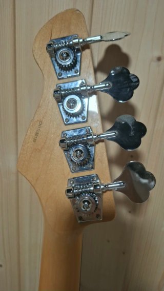 Bajo Eléctrico Tokai Hardpuncher Sunburst