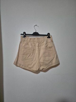 Pantalón corto camel