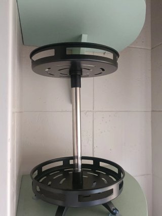 Scaffalatura girevole per cucina/spezie