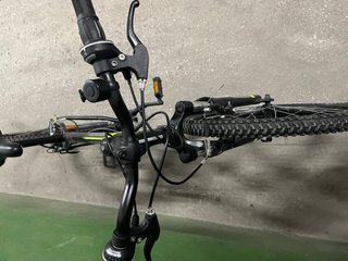 Bicicleta Rockrider Negra y Verde