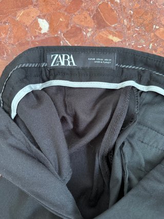 Traje Zara negro chaqueta 48 + pantalón (USA 31)