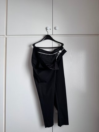 Traje Zara negro chaqueta 48 + pantalón (USA 31)