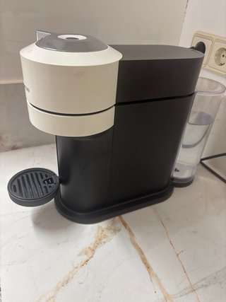 Cafetera Nespresso Vertuo Blanca