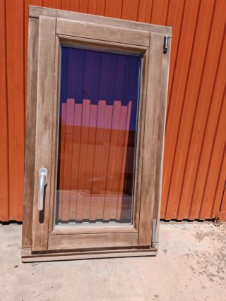 Ventana oscilobatiente madera