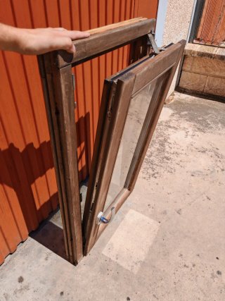 Ventana oscilobatiente madera