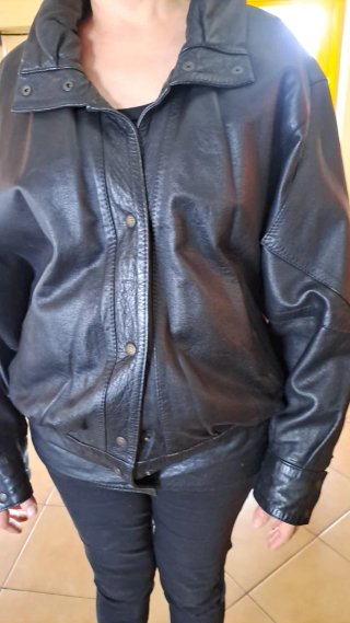 Chaqueta de cuero negra
