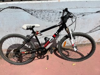 Bicicleta Btwin Rockrider 500 Negra