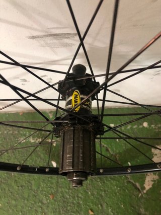 Ruedas Mavic Cosmos Carretera*