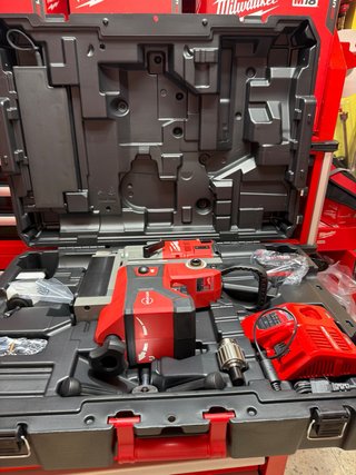 Taladro Magnético Milwaukee M18 FUEL