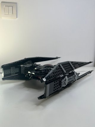 LEGO Star Wars Set 75179 Kylo Ren TIE Fighter
