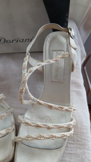 Zapatos de boda Doriani blanco roto