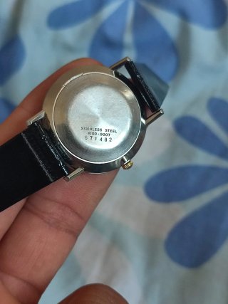 Reloj Seiko Quartz Plata y Negro