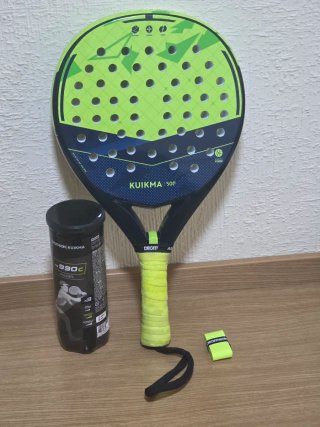 Pala Pádel Kuikma 500C + 3 Pelotas