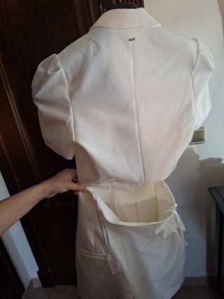 Mono Morgan blanco con falda pantalón