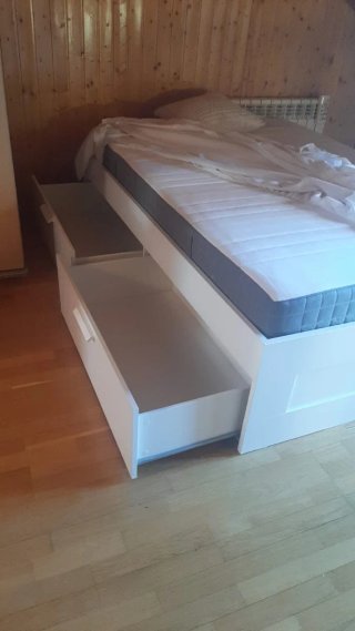 Somier Brimnes con colchón Ikea