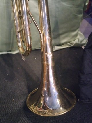 Trompeta Holton T-602 Collegiate