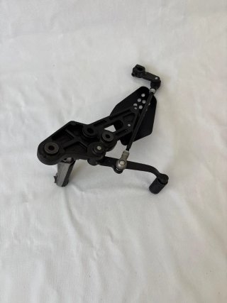 Estribera cambio Yamaha MT07 18-24