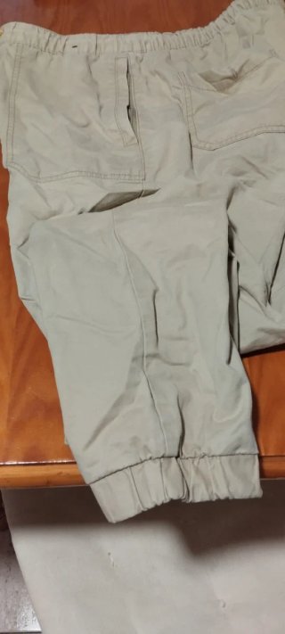 6 Pantalones Cargo y Sobrecamisa Hombre