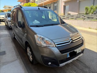 Citroen Berlingo 2018 HDI 1.6 120CV 20 aniversario