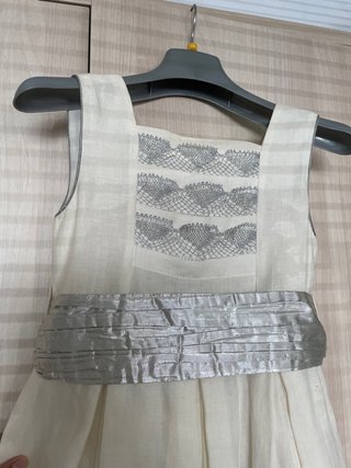Vestido niña flores boda plata