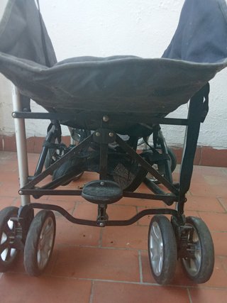 Cochecito de bebé negro