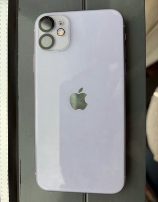 iPhone 11 64GB Morado
