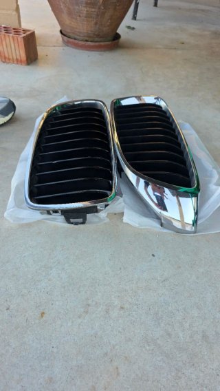 Rejillas Delanteras BMW Cromadas y negra