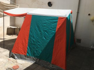 Tienda de campaña carpa naranja y verde