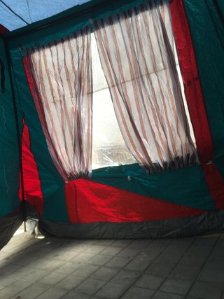 Tienda de campaña carpa naranja y verde