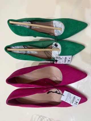 Zapatos salón verdes Lefties